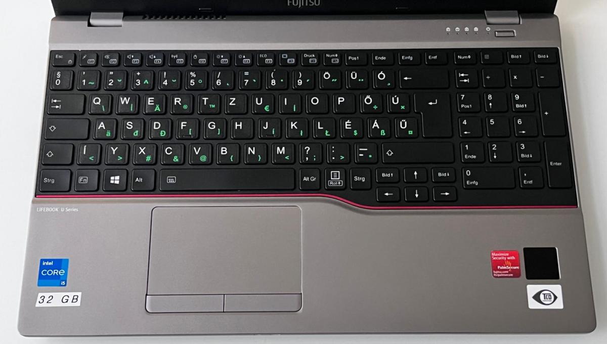 Fujitsu Lifebook U7511